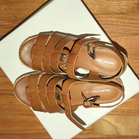 Sandals - Picture 4 of 7